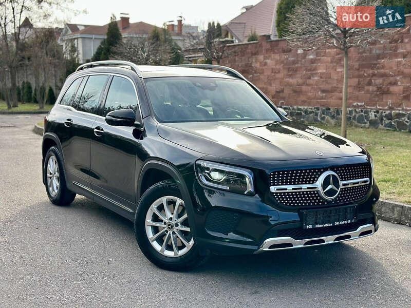 Mercedes-Benz GLB-Class 2021
