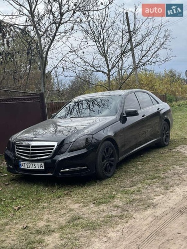 Mercedes-Benz E-Class 2011