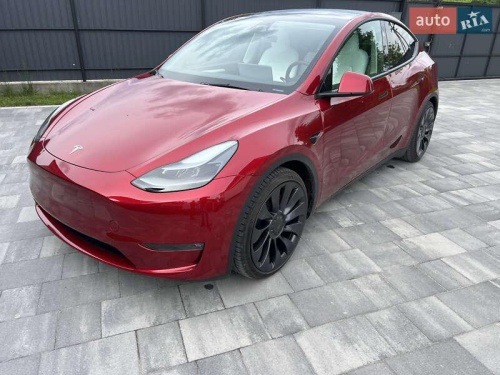 Tesla Model Y 2024