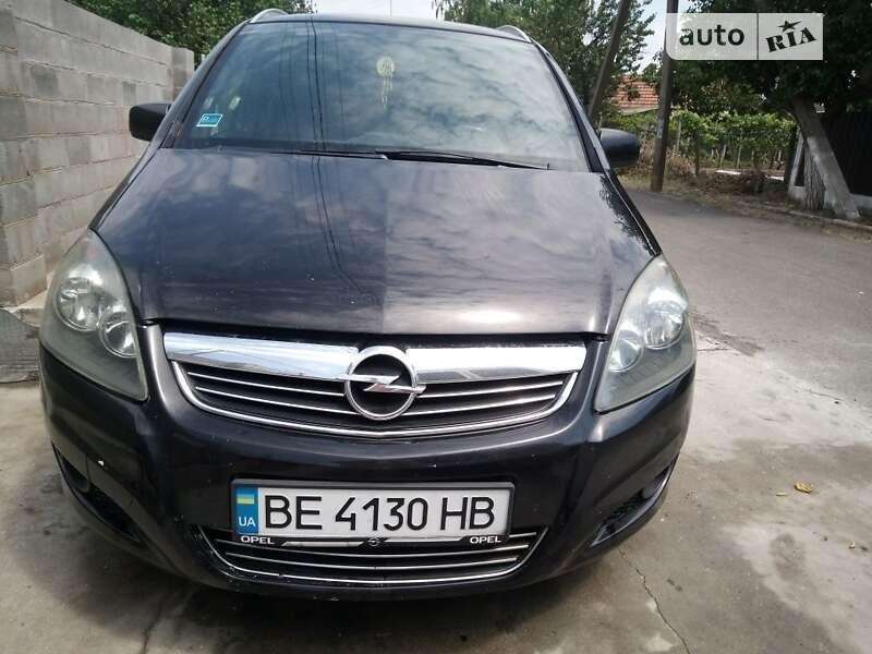 Opel Zafira 2011