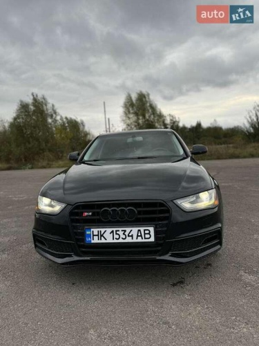 Audi A4 2014