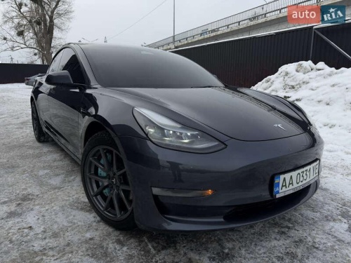 Tesla Model 3 2022