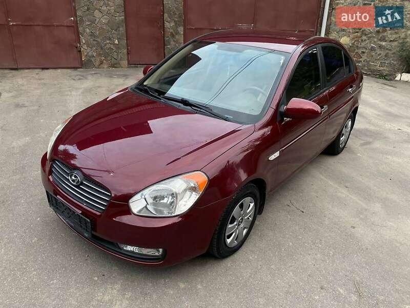 Hyundai Accent 2010