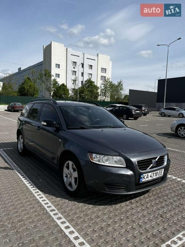 Volvo V50 2009