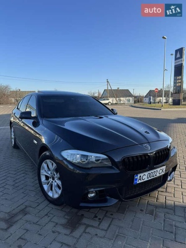 BMW 5 Series 2012