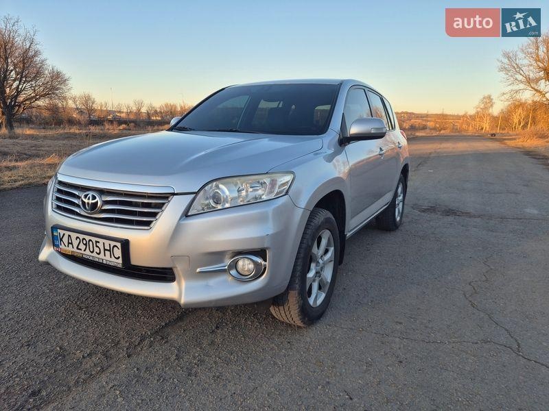 Toyota RAV4 2010