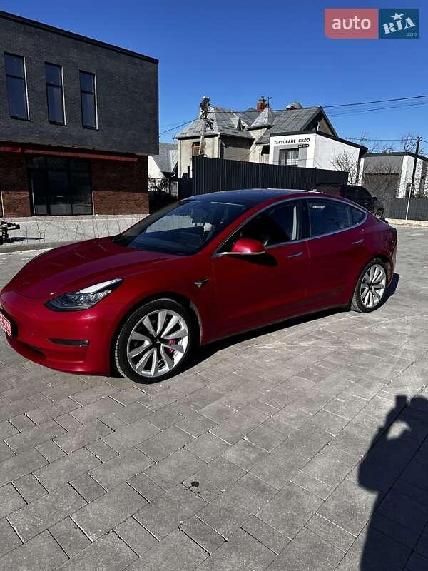 Tesla Model 3 2018