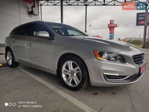 Volvo V60 2015