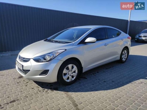 Hyundai Elantra 2011