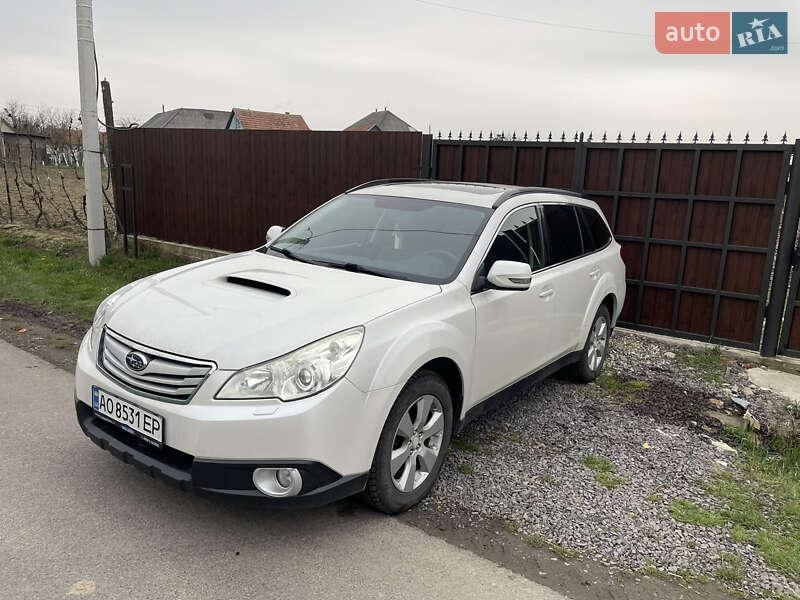 Subaru Outback 2010