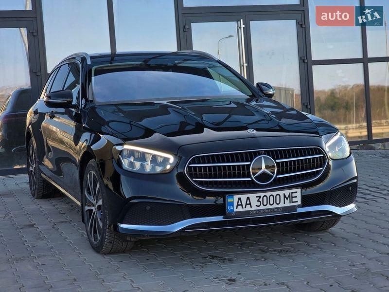 Mercedes-Benz E-Class 2022