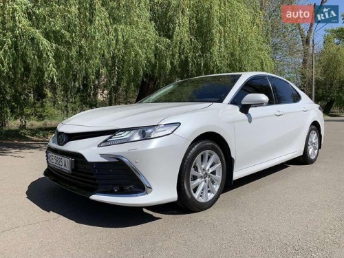 Toyota Camry 2023