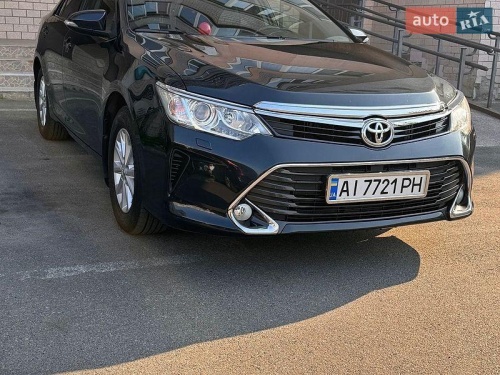 Toyota Camry 2017