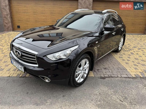 Infiniti QX70 2013