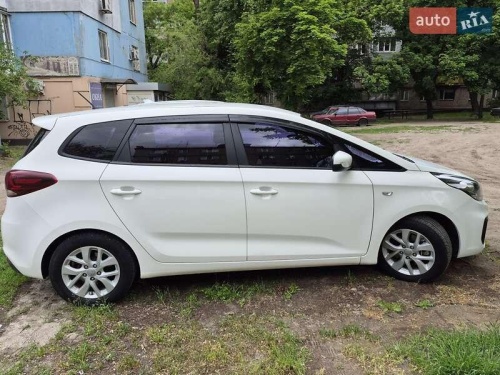 Kia Carens 2017