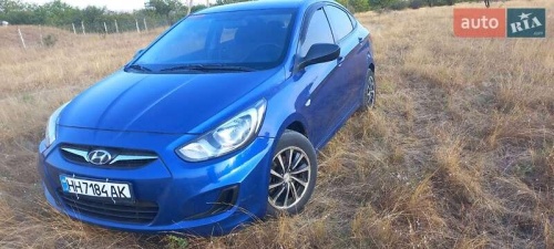 Hyundai Accent 2012