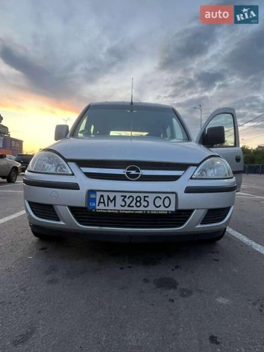 Opel Combo 2010