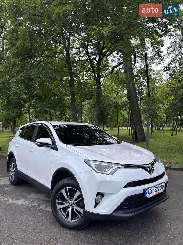 Toyota RAV4 2017