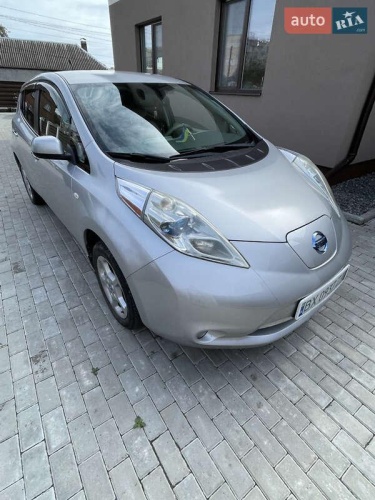 Nissan Leaf 2011