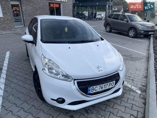 Peugeot 208 2013