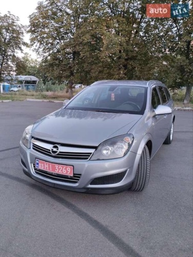 Opel Astra 2010