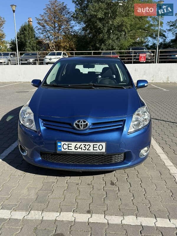Toyota Auris 2011