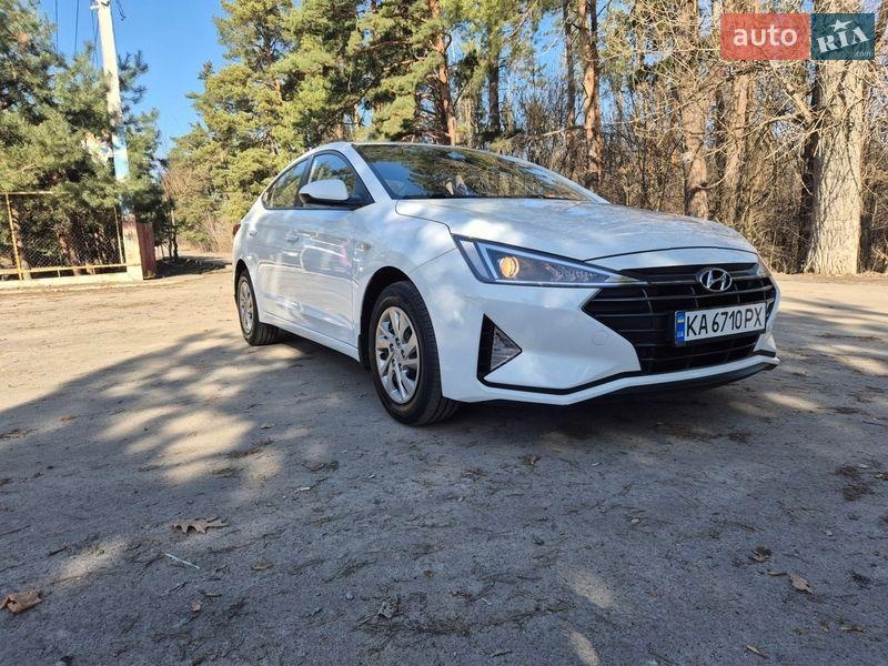 Hyundai Elantra 2020
