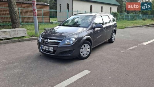 Opel Astra 2010
