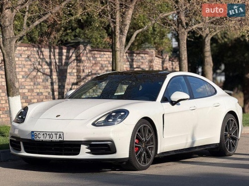 Porsche Panamera 2018