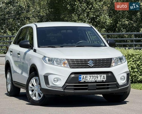 Suzuki Vitara 2023