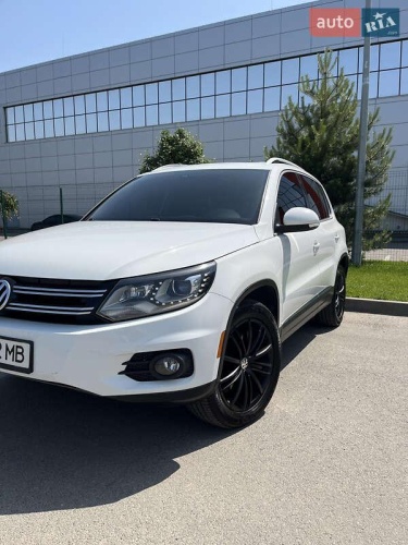 Volkswagen Tiguan 2015