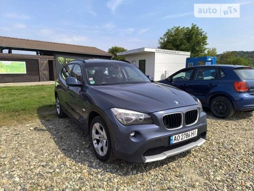 BMW X1 2011