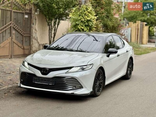 Toyota Camry 2018