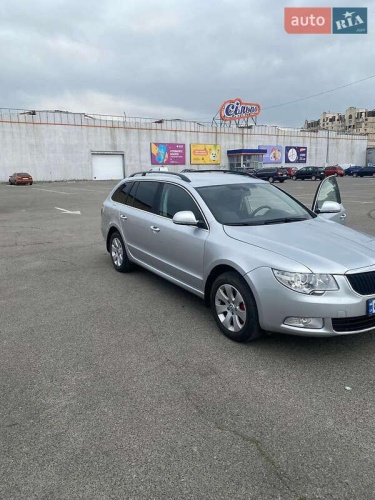 Skoda Superb 2012