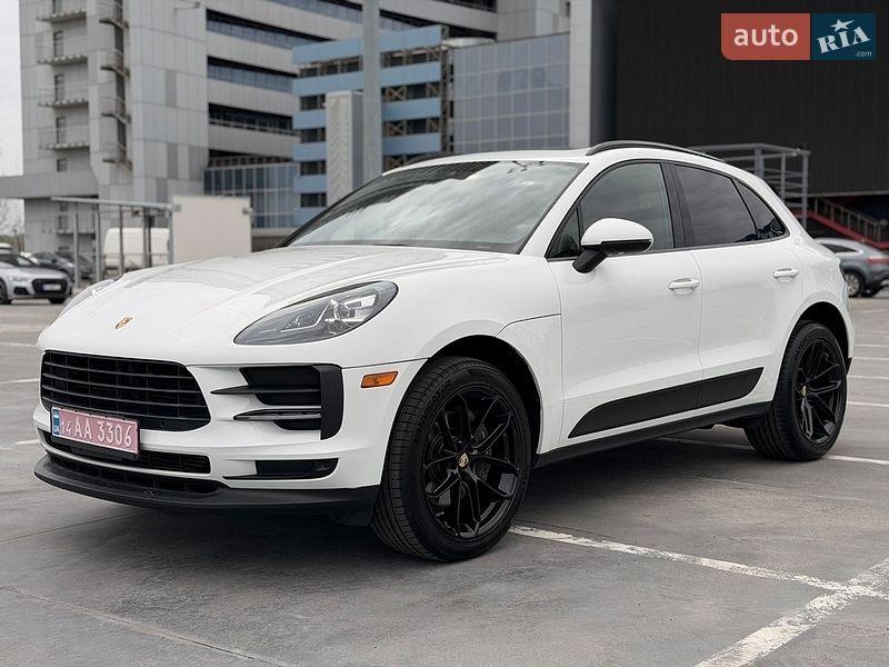 Porsche Macan 2021