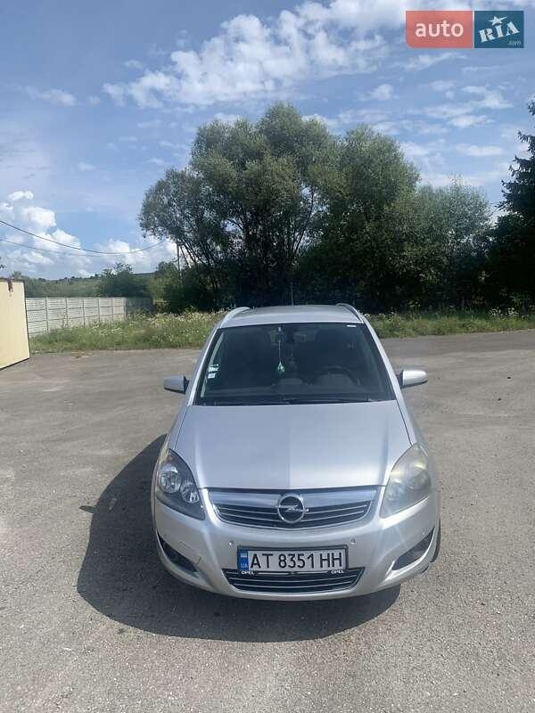 Opel Zafira 2008
