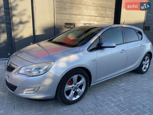 Opel Astra 2010