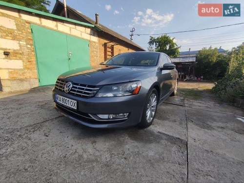 Volkswagen Passat 2011