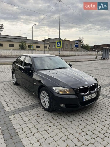 BMW 3 Series 2010