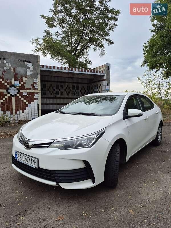 Toyota Corolla 2016