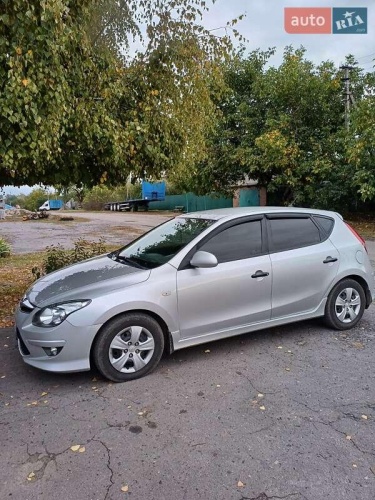 Hyundai i30 2011