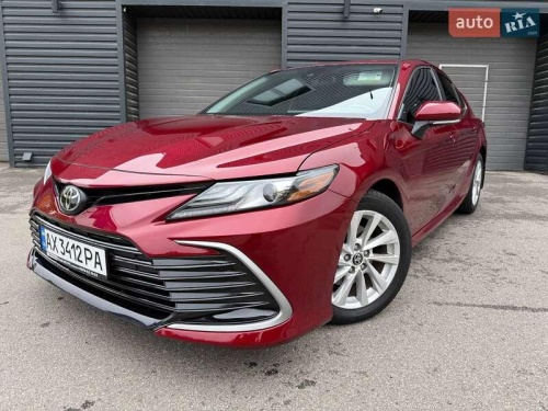 Toyota Camry 2021