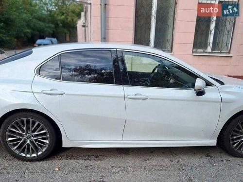 Toyota Camry 2018