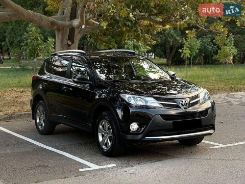 Toyota RAV4 2015