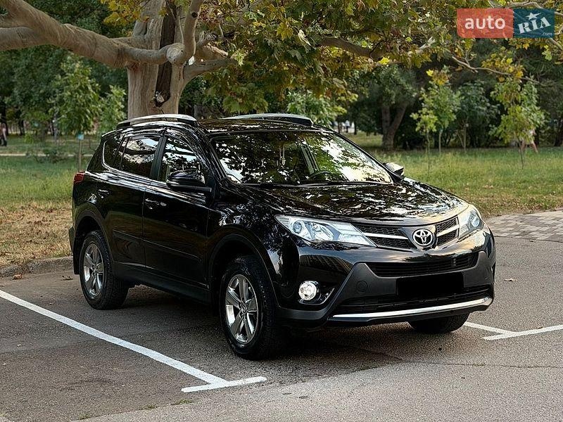 Toyota RAV4 2015