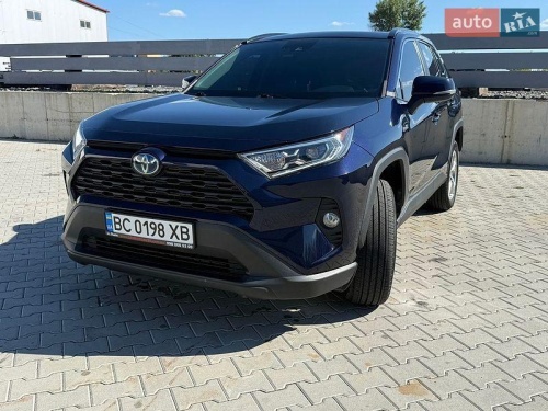 Toyota RAV4 2021