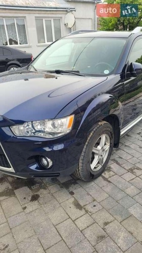 Mitsubishi Outlander 2010