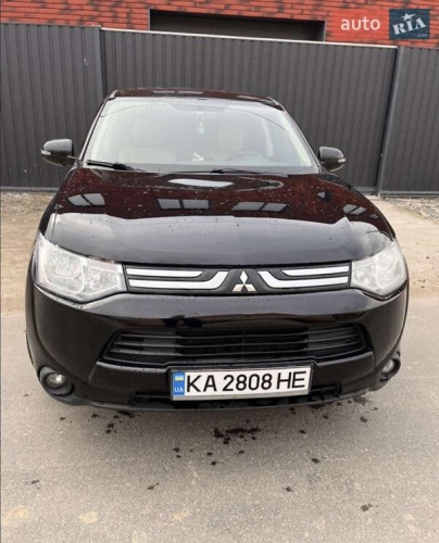 Mitsubishi Outlander 2013
