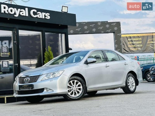 Toyota Camry 2012