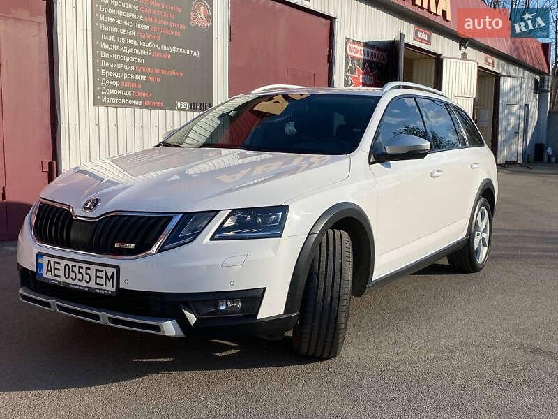 Skoda Octavia Scout 2019